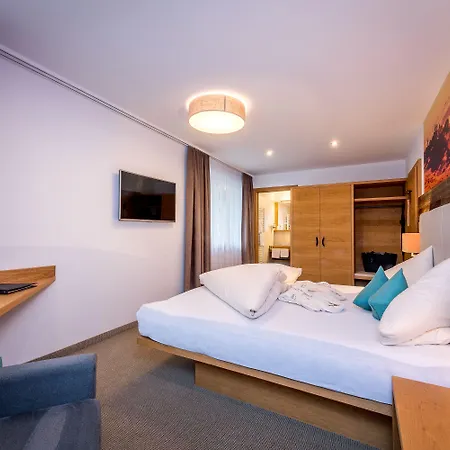 Mountain M&m Hotel 4*