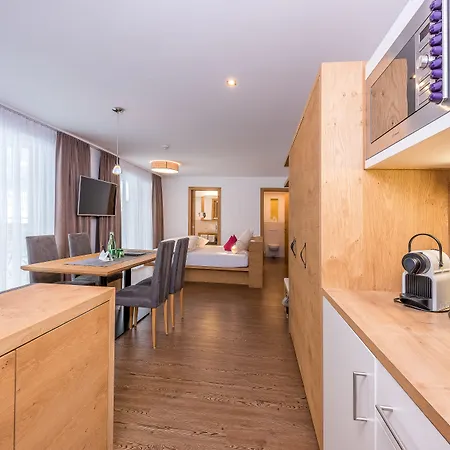 Mountain M&m Hotel 4*