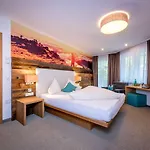 Mountain M&m Hotel 4*